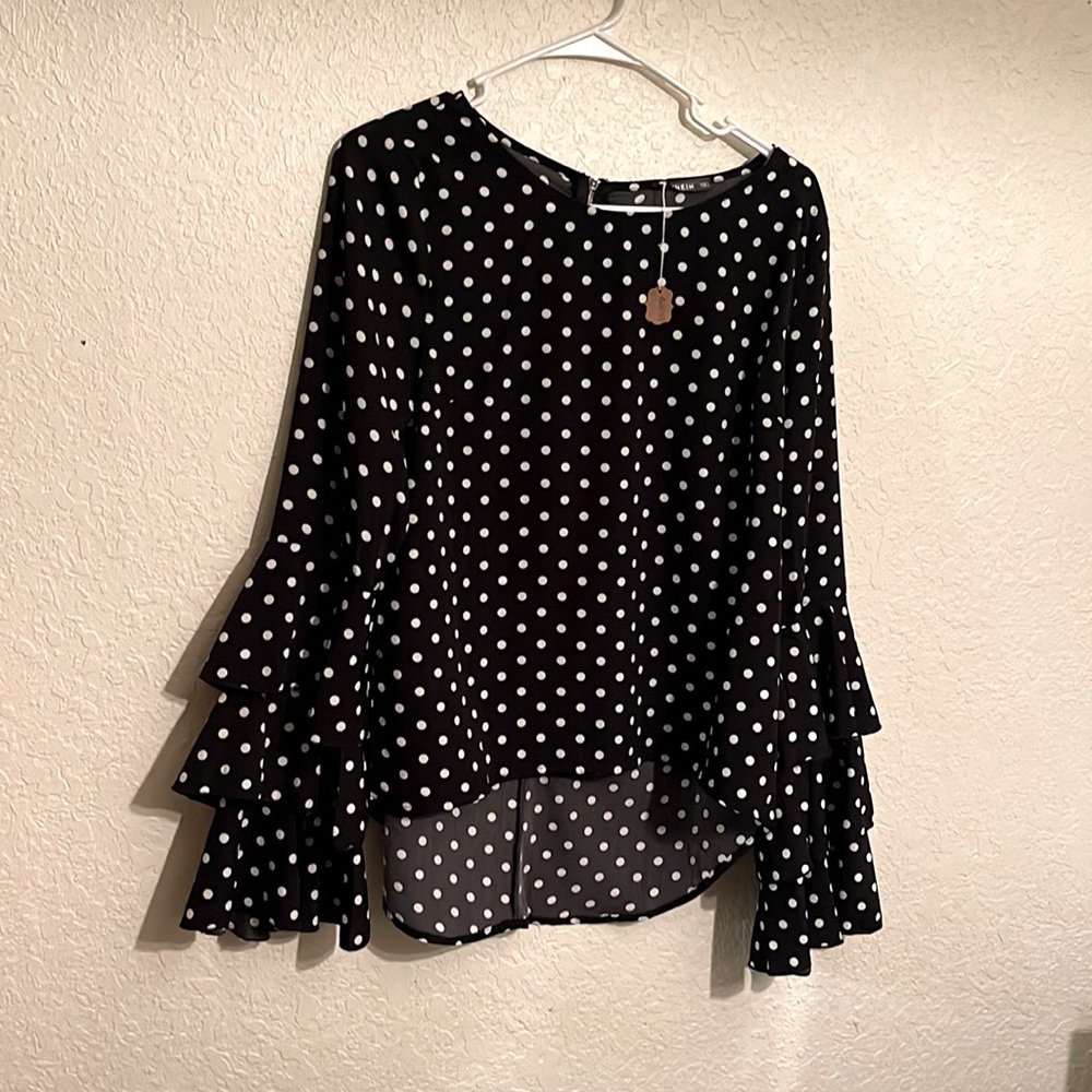 Size Large - flare sleeve polka dot blouse